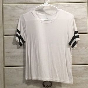 White American Eagle tee